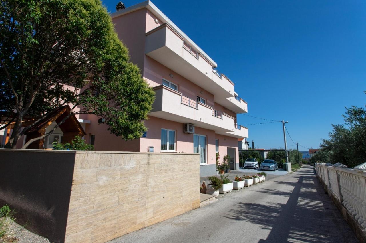 Villa Apartments Brecic 1 Kaštela Exterior foto